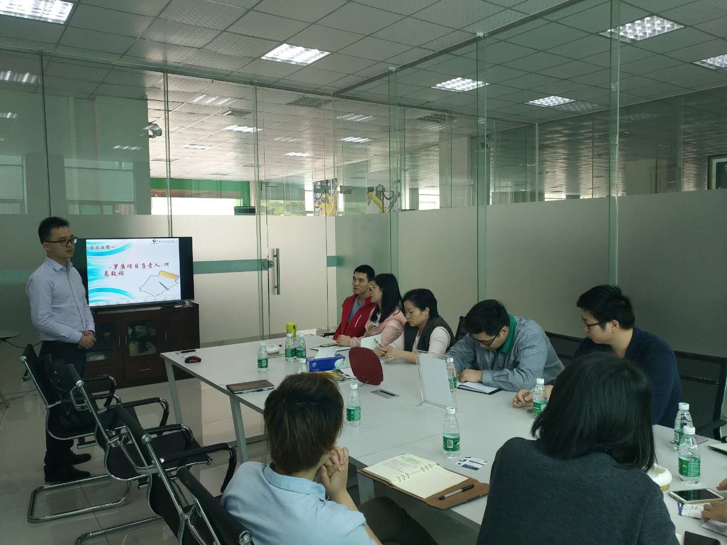 祝贺罗庚机器人签约华体会在线登陆-华体会（中国）ERP